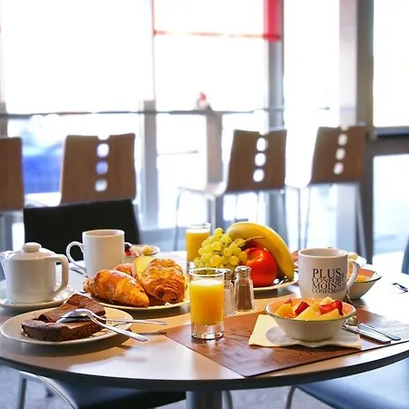 Kyriad Montpellier Nord Parc Euromédecine Hotel 3*