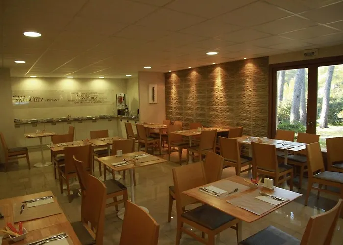 Hotel Kyriad Montpellier Nord Parc Euromedecine Saint-Clement-de-Riviere