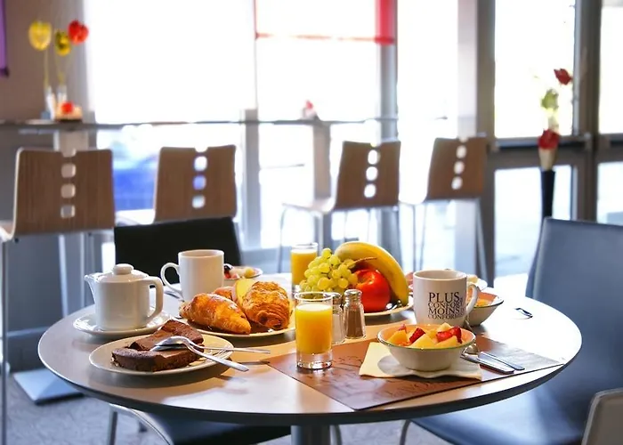 Kyriad Montpellier Nord Parc Euromedecine Hotel 3*