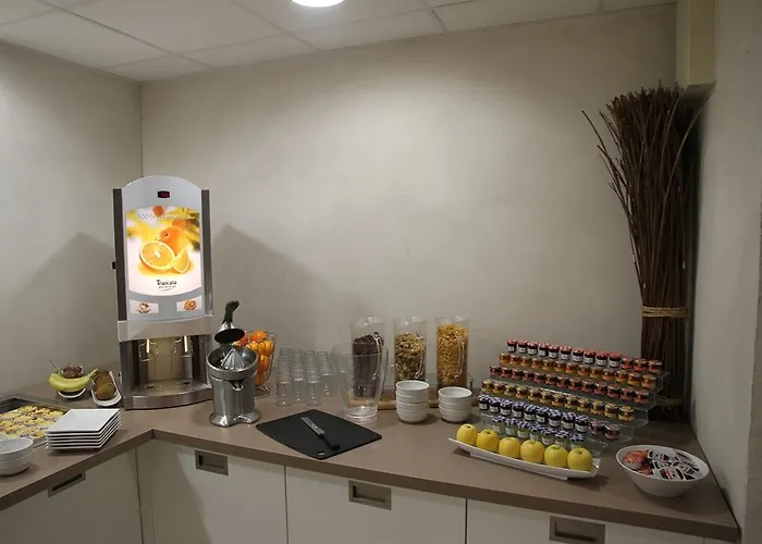 Hotel Kyriad Montpellier Nord Parc Euromedecine