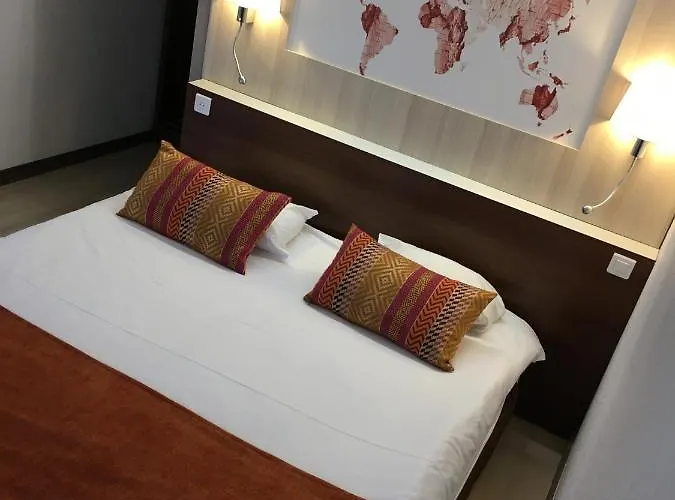 Kyriad Montpellier Nord Parc Euromedecine Hotel 3*