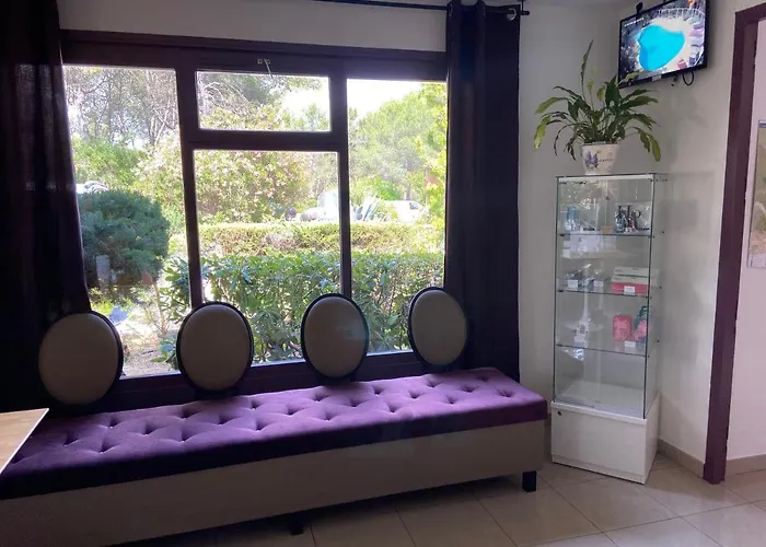 Kyriad Montpellier Nord Parc Euromedecine Hotel 3*
